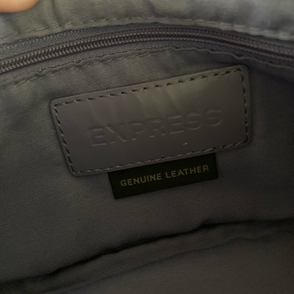 New! Xpress mini bag in Lavender. Genuine Leather. - Picture 3 of 5